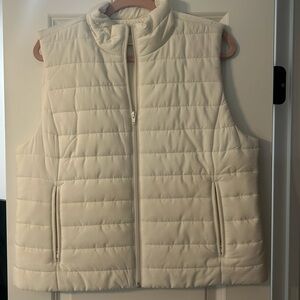 LOFT Outlet Puffy zip up vest